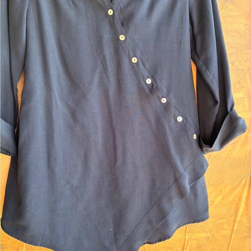 Soft Surroundings Black Tencel V-Neck Tunic in Black 
Size X-Small - Picture 6 of 9